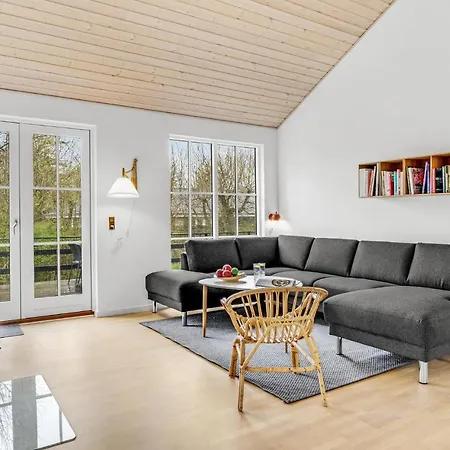 Three-bedroom Holiday In *