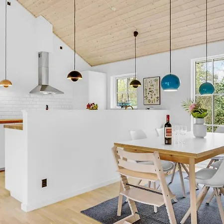 Three-bedroom Holiday In גיללייה